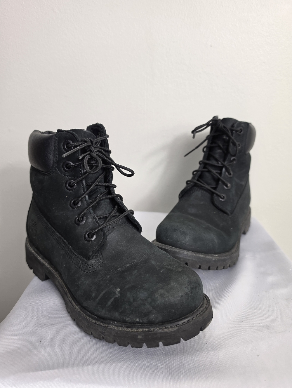Timberland Black Leather Padded Collar Boots